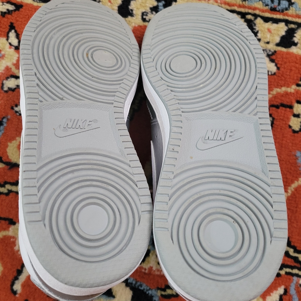 Nike Court Vision Silver And White High-Top Sneakers New Without Tags - Picture 6 of 6